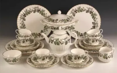 Porcelanas Antigas: O Que Considerar ao Colocar à Venda